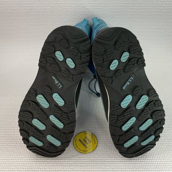 L.L. Bean snow boots for kids size 5, It fits women 6.5, blue suede. - Picture 9 of 13